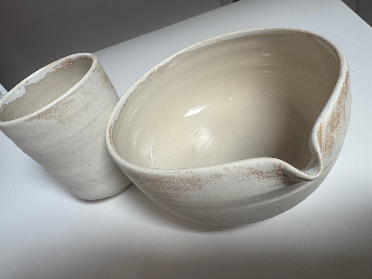 Sandstone Duo — Pouring Bowl und Studio Cup zusammen